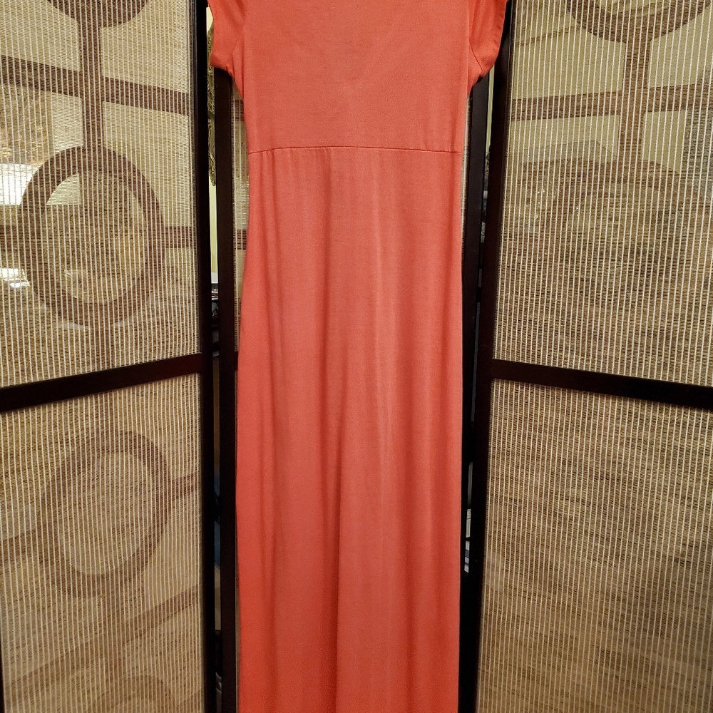 Junior's Coral Maxi Dress - Picture 6 of 8